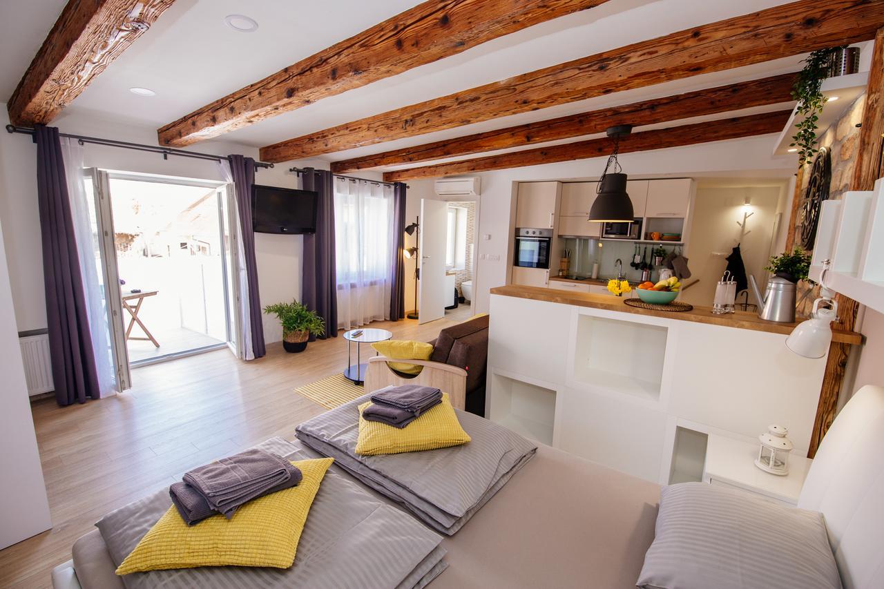 63 - 2 Apartment *